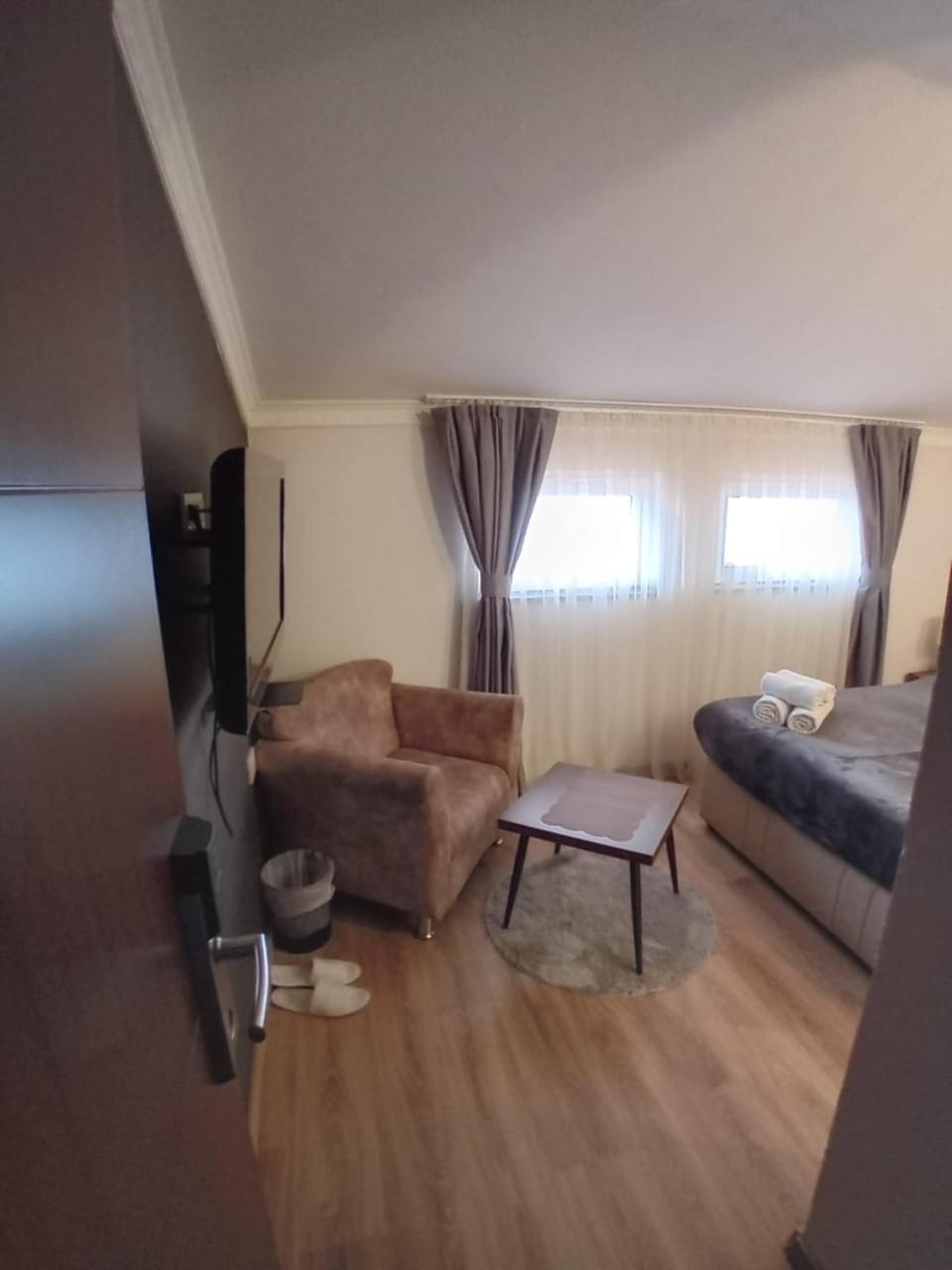 Hotel Driada Gjakova Zewnętrze zdjęcie