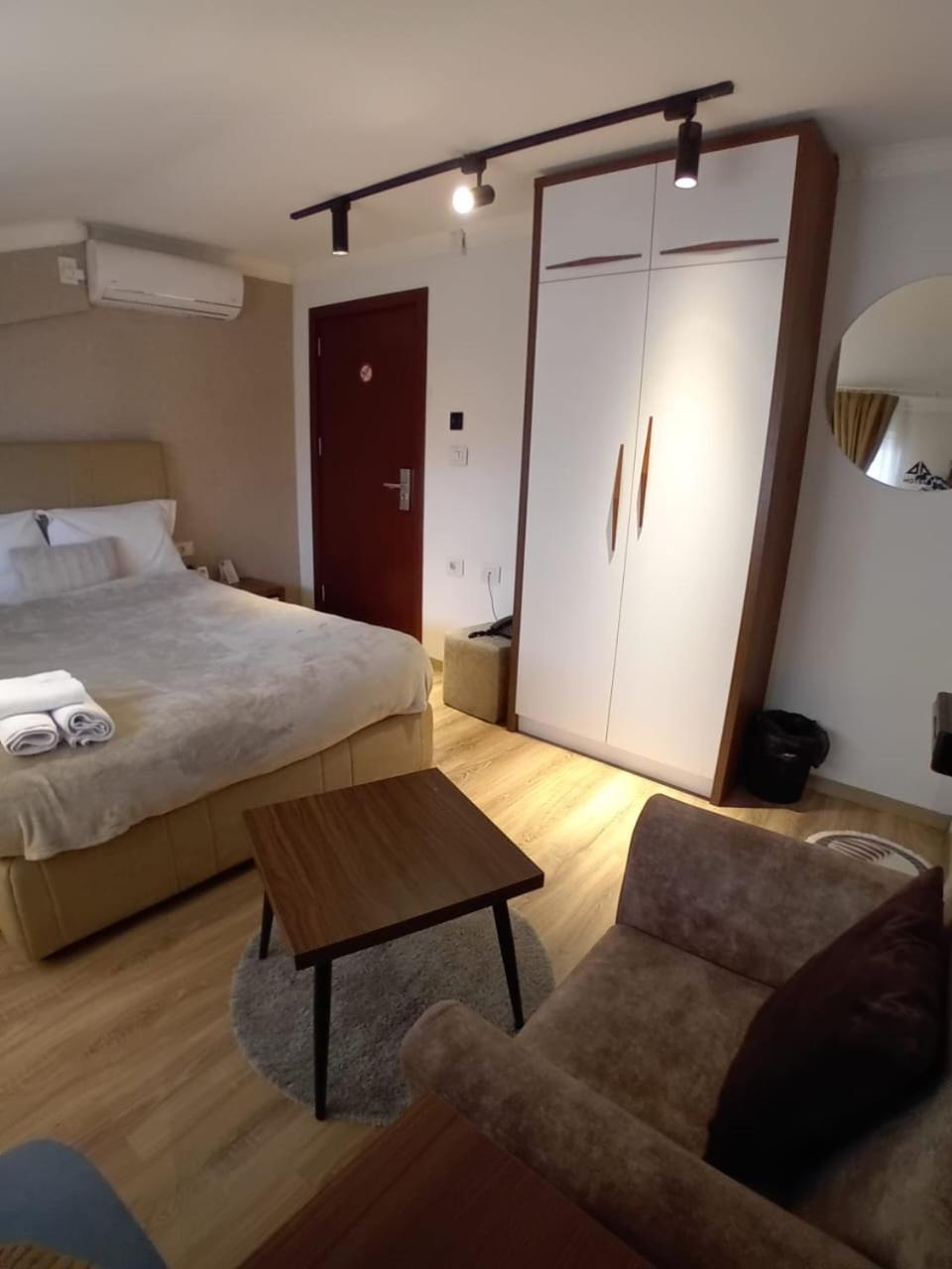 Hotel Driada Gjakova Zewnętrze zdjęcie