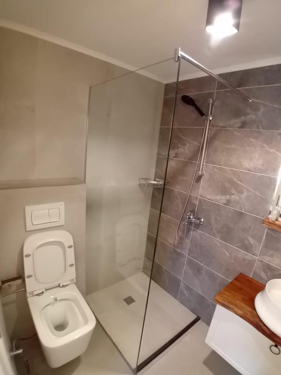 Hotel Driada Gjakova Zewnętrze zdjęcie
